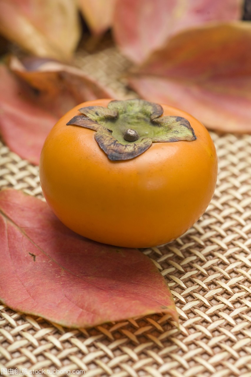 秋日靜物 無(wú)人室內(nèi)的柿子時(shí)光